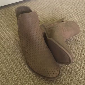 Merona Booties size 8